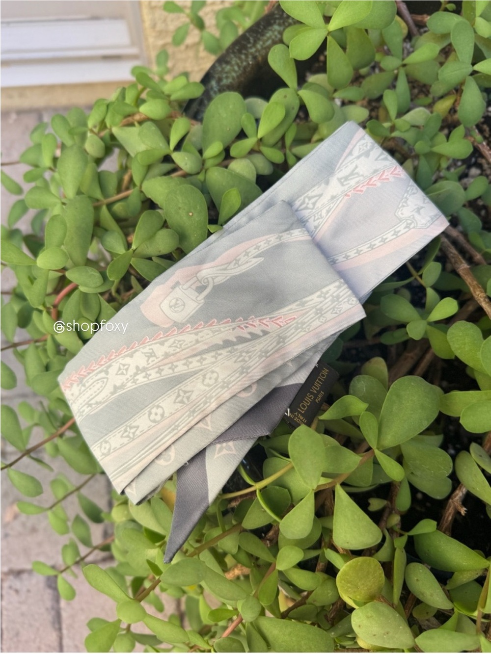 Louis Vuitton Silk Bandeau BB Scarf